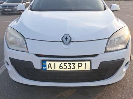 Белый Рено Меган, объемом двигателя 1.46 л и пробегом 340 тыс. км за 6000 $, фото 1 на Automoto.ua