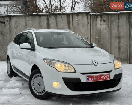 Білий Рено Меган, об'ємом двигуна 1.6 л та пробігом 250 тис. км за 7300 $, фото 1 на Automoto.ua
