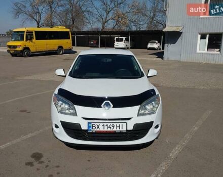Білий Рено Меган, об'ємом двигуна 1.46 л та пробігом 300 тис. км за 6199 $, фото 1 на Automoto.ua