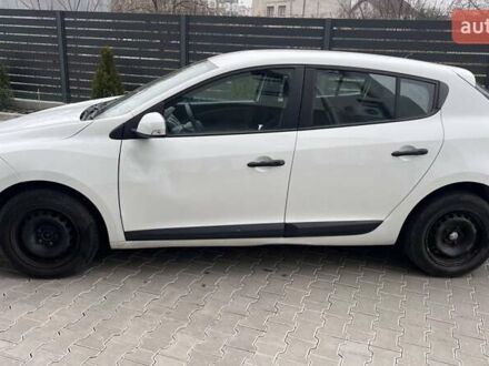 Белый Рено Меган, объемом двигателя 1.46 л и пробегом 303 тыс. км за 5200 $, фото 1 на Automoto.ua