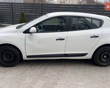 Белый Рено Меган, объемом двигателя 1.46 л и пробегом 303 тыс. км за 5200 $, фото 1 на Automoto.ua