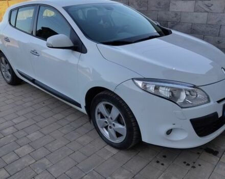 Белый Рено Меган, объемом двигателя 1.46 л и пробегом 207 тыс. км за 6499 $, фото 1 на Automoto.ua