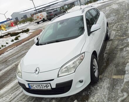 Белый Рено Меган, объемом двигателя 1.5 л и пробегом 196 тыс. км за 6000 $, фото 1 на Automoto.ua