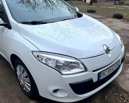 Білий Рено Меган, об'ємом двигуна 1.5 л та пробігом 280 тис. км за 7500 $, фото 1 на Automoto.ua