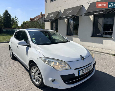 Білий Рено Меган, об'ємом двигуна 1.5 л та пробігом 398 тис. км за 6000 $, фото 1 на Automoto.ua