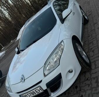 Белый Рено Меган, объемом двигателя 1.4 л и пробегом 218 тыс. км за 6700 $, фото 1 на Automoto.ua