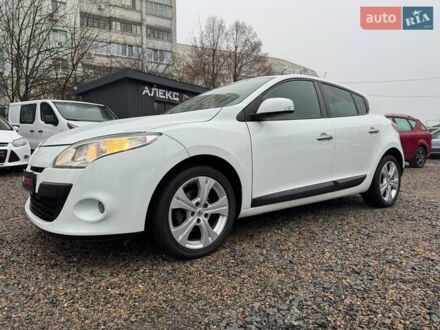 Білий Рено Меган, об'ємом двигуна 1.6 л та пробігом 233 тис. км за 6850 $, фото 1 на Automoto.ua