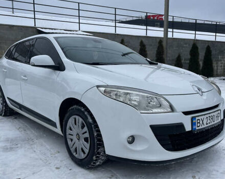 Белый Рено Меган, объемом двигателя 1.46 л и пробегом 289 тыс. км за 5999 $, фото 1 на Automoto.ua