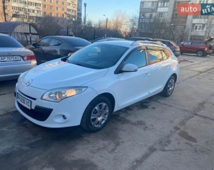 Белый Рено Меган, объемом двигателя 1.46 л и пробегом 243 тыс. км за 6500 $, фото 1 на Automoto.ua