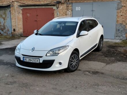 Белый Рено Меган, объемом двигателя 1.5 л и пробегом 300 тыс. км за 6500 $, фото 1 на Automoto.ua