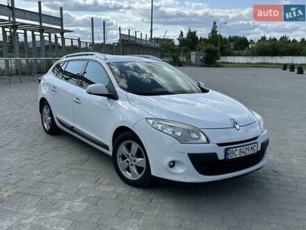 Белый Рено Меган, объемом двигателя 1.46 л и пробегом 207 тыс. км за 7200 $, фото 1 на Automoto.ua