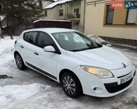 Білий Рено Меган, об'ємом двигуна 1.46 л та пробігом 230 тис. км за 6250 $, фото 1 на Automoto.ua