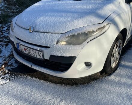 Белый Рено Меган, объемом двигателя 1.5 л и пробегом 3 тыс. км за 1299 $, фото 1 на Automoto.ua
