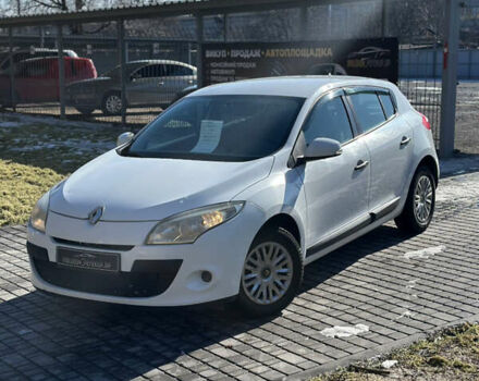 Білий Рено Меган, об'ємом двигуна 1.5 л та пробігом 214 тис. км за 5800 $, фото 1 на Automoto.ua