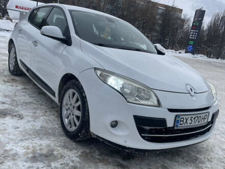 Белый Рено Меган, объемом двигателя 1.46 л и пробегом 226 тыс. км за 5899 $, фото 1 на Automoto.ua