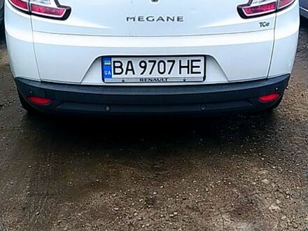 Белый Рено Меган, объемом двигателя 1.4 л и пробегом 235 тыс. км за 7600 $, фото 1 на Automoto.ua