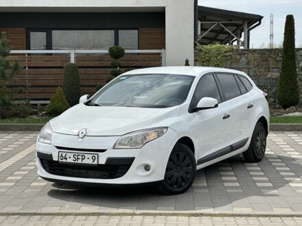Рено Меган 2010 у Стрые на Automoto.ua Білий Рено Меган, об'ємом двигуна 1.5 л та пробігом 260 тис. км за 5600 $, фото 1 на Automoto.ua