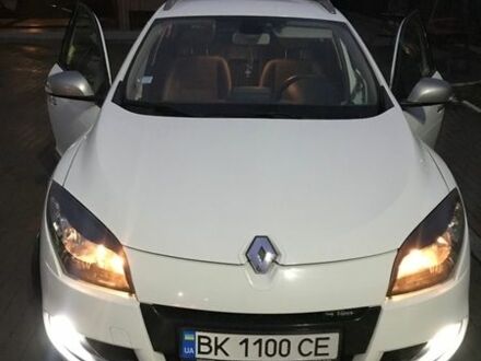 Белый Рено Меган, объемом двигателя 1.46 л и пробегом 282 тыс. км за 7700 $, фото 1 на Automoto.ua