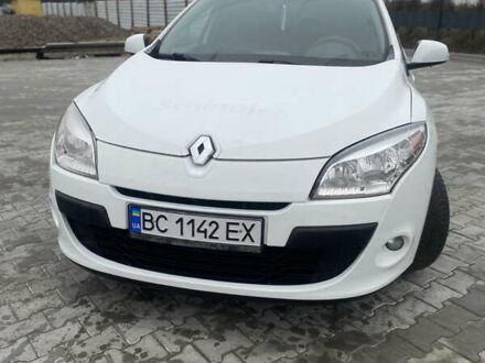Білий Рено Меган, об'ємом двигуна 1.46 л та пробігом 232 тис. км за 5850 $, фото 1 на Automoto.ua