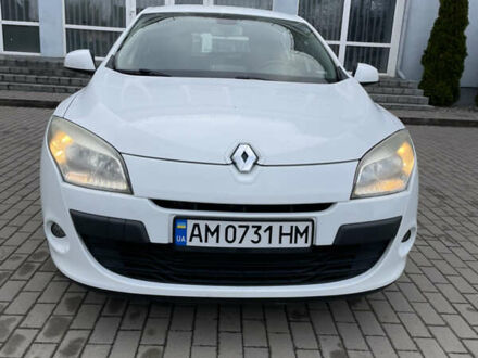 Белый Рено Меган, объемом двигателя 1.46 л и пробегом 264 тыс. км за 6500 $, фото 1 на Automoto.ua