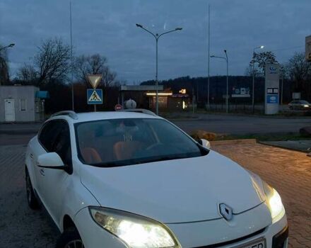Белый Рено Меган, объемом двигателя 1.5 л и пробегом 270 тыс. км за 6100 $, фото 1 на Automoto.ua