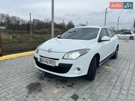 Белый Рено Меган, объемом двигателя 1.46 л и пробегом 235 тыс. км за 6500 $, фото 1 на Automoto.ua