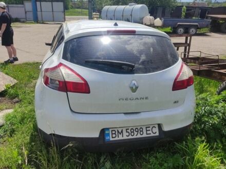 Рено Меган 2010 в Сумах на Automoto.ua Белый Рено Меган, объемом двигателя 1.5 л и пробегом 257 тыс. км за 3000 $, фото 1 на Automoto.ua