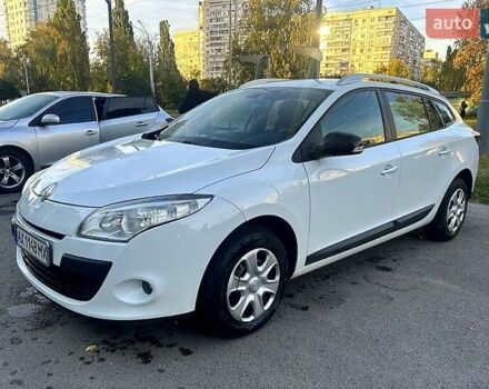 Білий Рено Меган, об'ємом двигуна 1.5 л та пробігом 193 тис. км за 7100 $, фото 1 на Automoto.ua