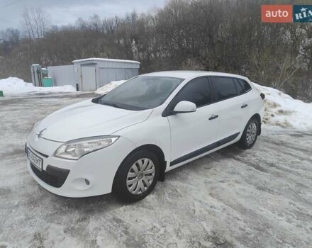Білий Рено Меган, об'ємом двигуна 1.5 л та пробігом 207 тис. км за 6700 $, фото 1 на Automoto.ua