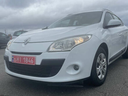 Рено Меган 2011 в Боярка на Automoto.ua Белый Рено Меган, объемом двигателя 1.5 л и пробегом 173 тыс. км за 8400 $, фото 1 на Automoto.ua