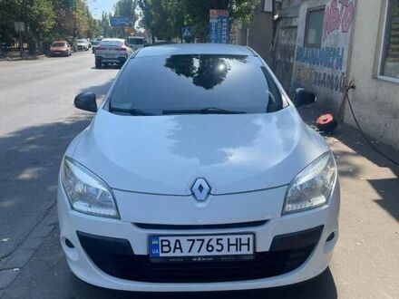 Белый Рено Меган, объемом двигателя 1.5 л и пробегом 280 тыс. км за 6299 $, фото 1 на Automoto.ua