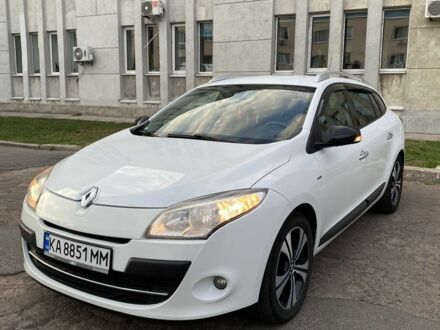 Белый Рено Меган, объемом двигателя 1.9 л и пробегом 251 тыс. км за 6813 $, фото 1 на Automoto.ua