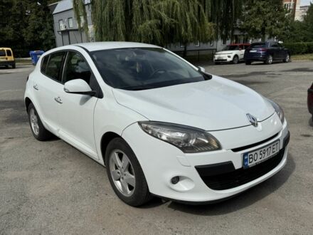 Білий Рено Меган, об'ємом двигуна 2 л та пробігом 185 тис. км за 6698 $, фото 1 на Automoto.ua