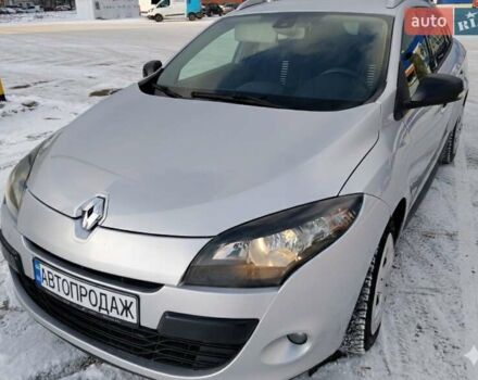 Белый Рено Меган, объемом двигателя 1.6 л и пробегом 185 тыс. км за 6350 $, фото 1 на Automoto.ua