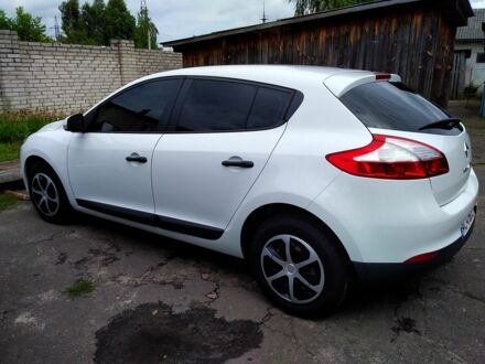 Рено Меган 2011 в Любомль на Automoto.ua Белый Рено Меган, объемом двигателя 1.5 л и пробегом 191 тыс. км за 6800 $, фото 1 на Automoto.ua