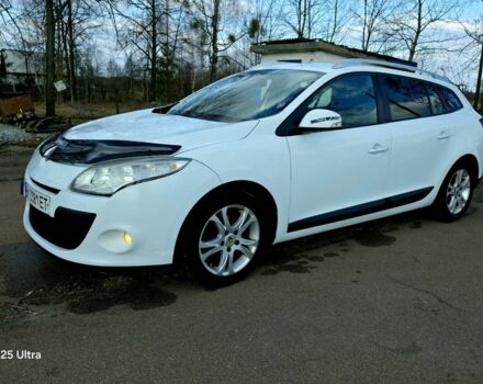 Белый Рено Меган, объемом двигателя 1.5 л и пробегом 290 тыс. км за 5300 $, фото 1 на Automoto.ua