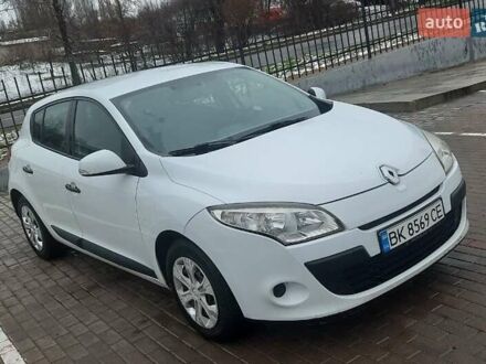 Белый Рено Меган, объемом двигателя 1.5 л и пробегом 306 тыс. км за 6499 $, фото 1 на Automoto.ua