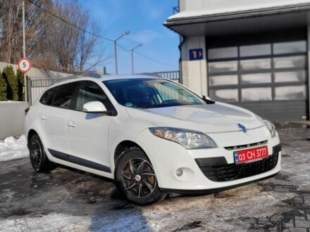 Білий Рено Меган, об'ємом двигуна 1.6 л та пробігом 200 тис. км за 8200 $, фото 1 на Automoto.ua