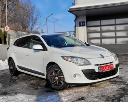Білий Рено Меган, об'ємом двигуна 1.6 л та пробігом 200 тис. км за 8200 $, фото 1 на Automoto.ua