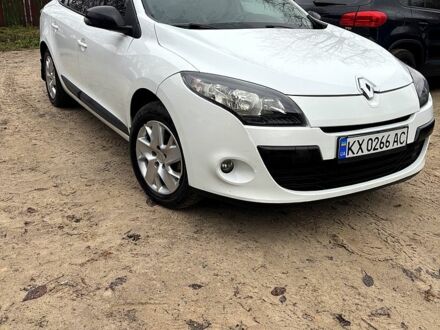 Белый Рено Меган, объемом двигателя 1.5 л и пробегом 246 тыс. км за 5900 $, фото 1 на Automoto.ua