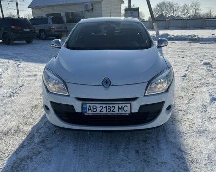 Білий Рено Меган, об'ємом двигуна 1.6 л та пробігом 137 тис. км за 7600 $, фото 1 на Automoto.ua