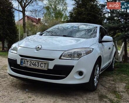 Білий Рено Меган, об'ємом двигуна 1.46 л та пробігом 259 тис. км за 6550 $, фото 1 на Automoto.ua