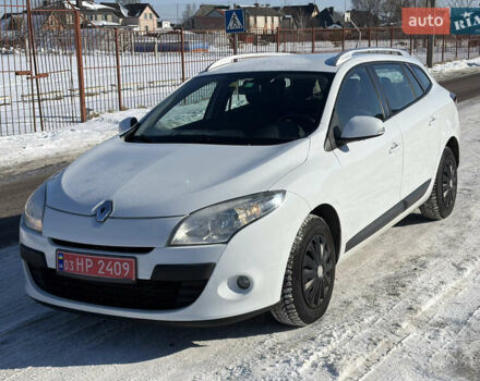 Білий Рено Меган, об'ємом двигуна 1.5 л та пробігом 238 тис. км за 6699 $, фото 1 на Automoto.ua
