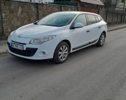 Белый Рено Меган, объемом двигателя 1.5 л и пробегом 328 тыс. км за 6200 $, фото 1 на Automoto.ua