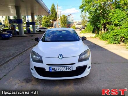 Білий Рено Меган, об'ємом двигуна 1.5 л та пробігом 301 тис. км за 6300 $, фото 1 на Automoto.ua