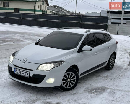Белый Рено Меган, объемом двигателя 1.5 л и пробегом 280 тыс. км за 6900 $, фото 1 на Automoto.ua