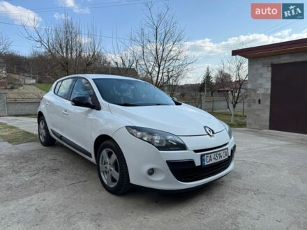 Білий Рено Меган, об'ємом двигуна 1.46 л та пробігом 301 тис. км за 5399 $, фото 1 на Automoto.ua