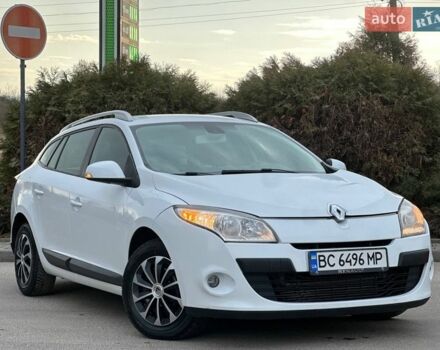 Білий Рено Меган, об'ємом двигуна 1.46 л та пробігом 302 тис. км за 5950 $, фото 1 на Automoto.ua