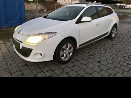 Белый Рено Меган, объемом двигателя 1.5 л и пробегом 230 тыс. км за 3300 $, фото 1 на Automoto.ua