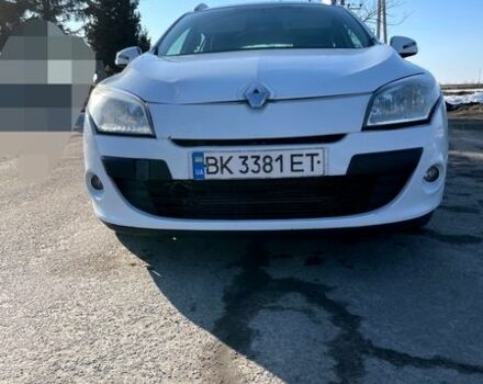 Білий Рено Меган, об'ємом двигуна 1.46 л та пробігом 400 тис. км за 6000 $, фото 1 на Automoto.ua